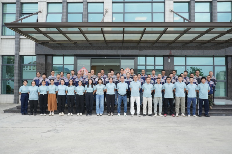 员工合照 (3).jpg